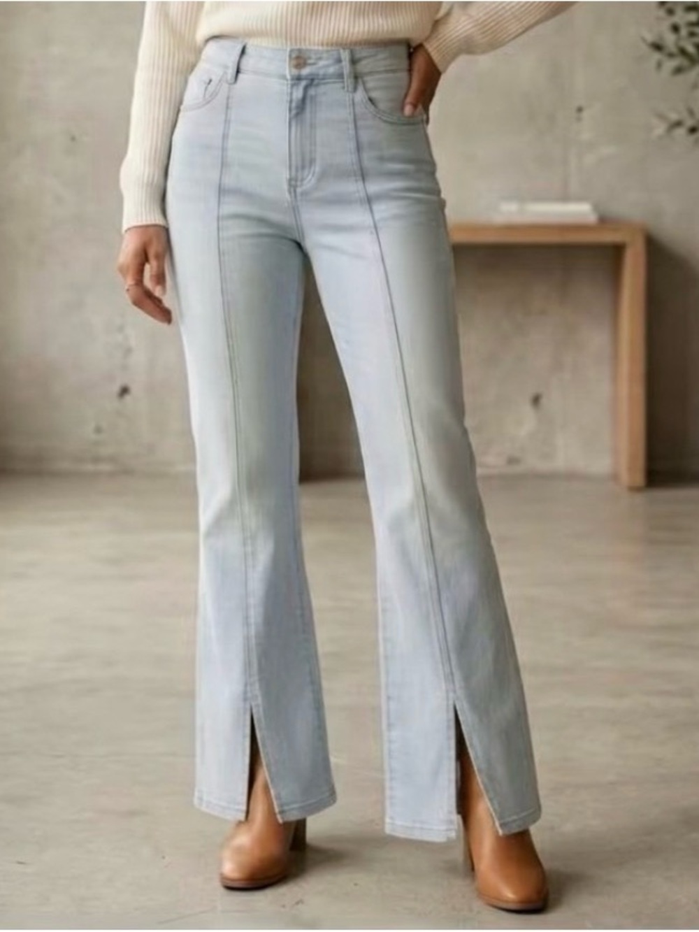 Boston Proper High-Rise Front-Seam Split-Hem Stretch Jeans - Light Wash Size 10